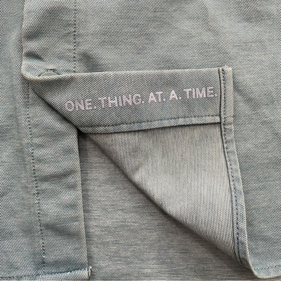 lululemon athletica One Thing At A Time Button Up Shirt Mens Large Sea Steel - Picture 8 of 9